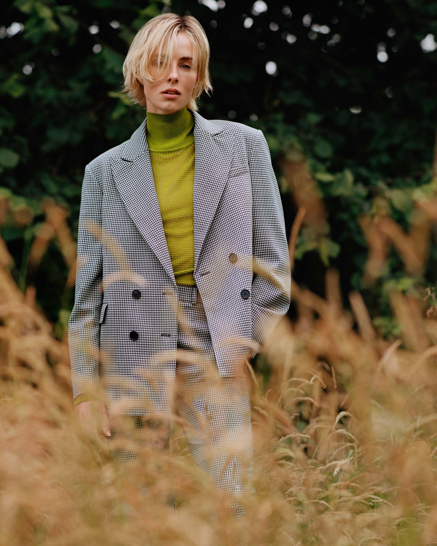 Edie Campbell und Sunspel