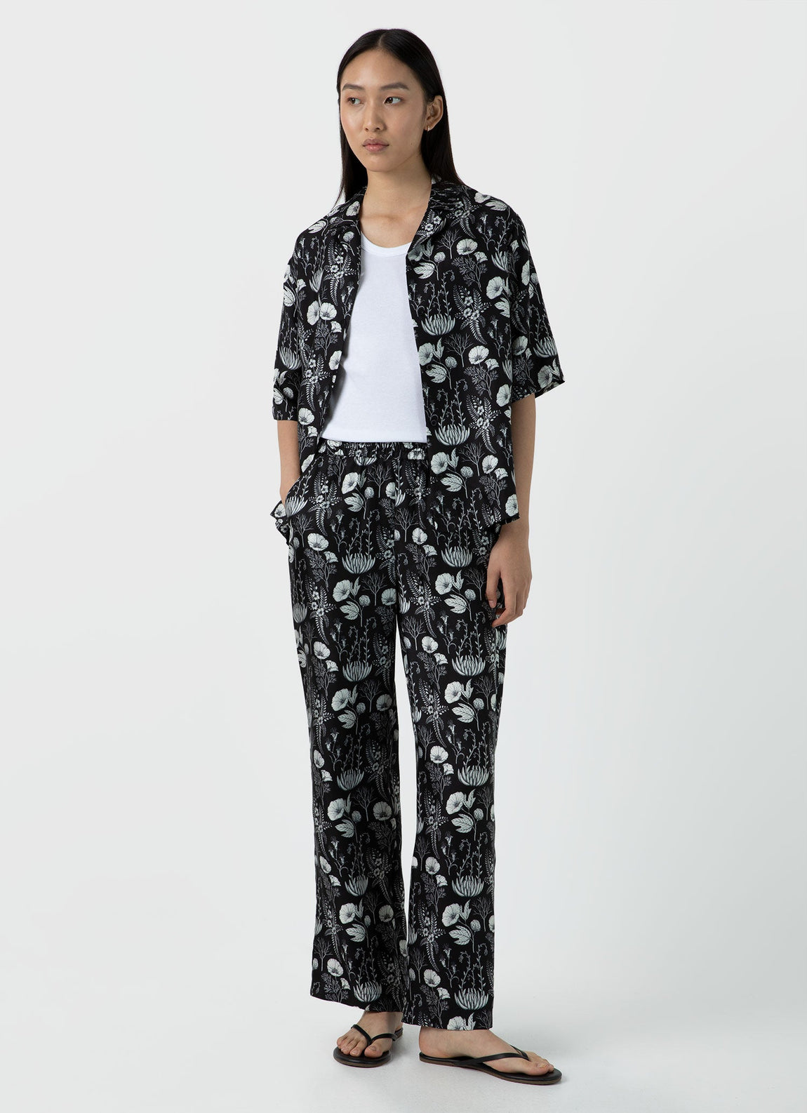Women's Silk Leaf Print Camp Collar Shirt in Black