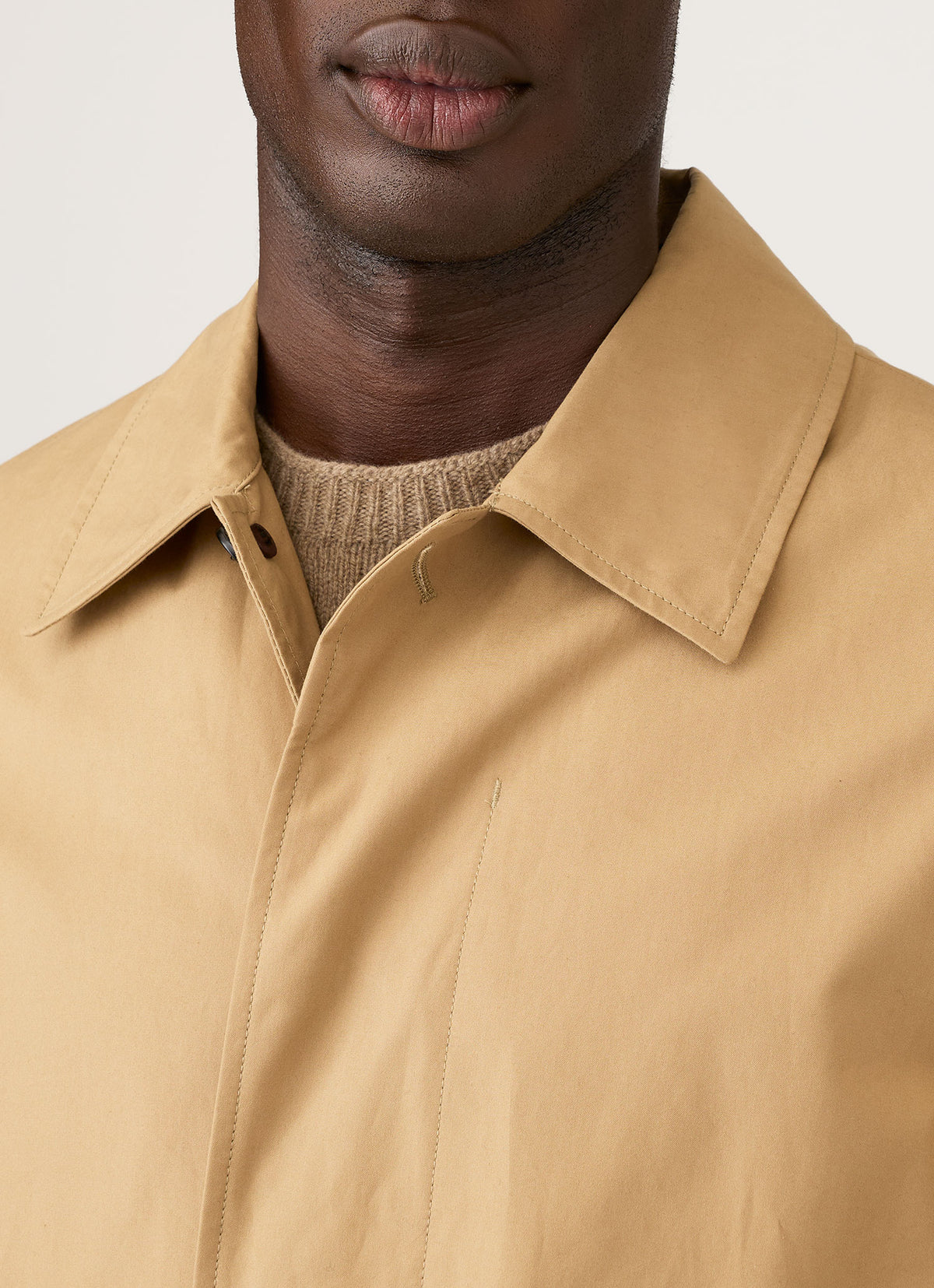 Herren-Ventile-Mac in Dunkelbeige