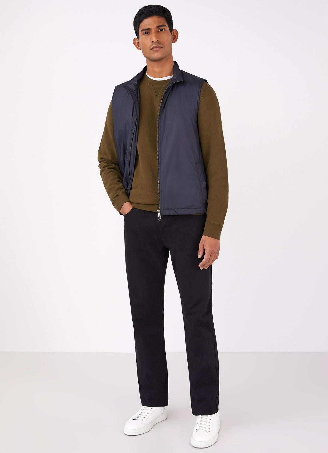 Men's Insulated Gilet in Navy
