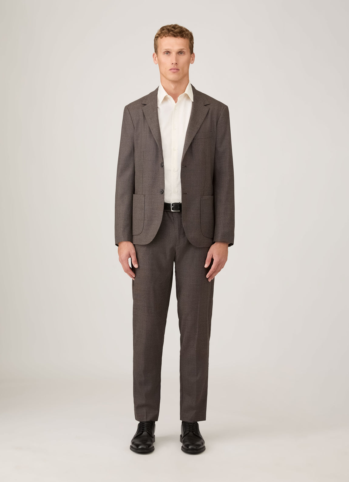 Men's Lightweight Travel Wool Two-Piece Suit in Light Coffee Melange