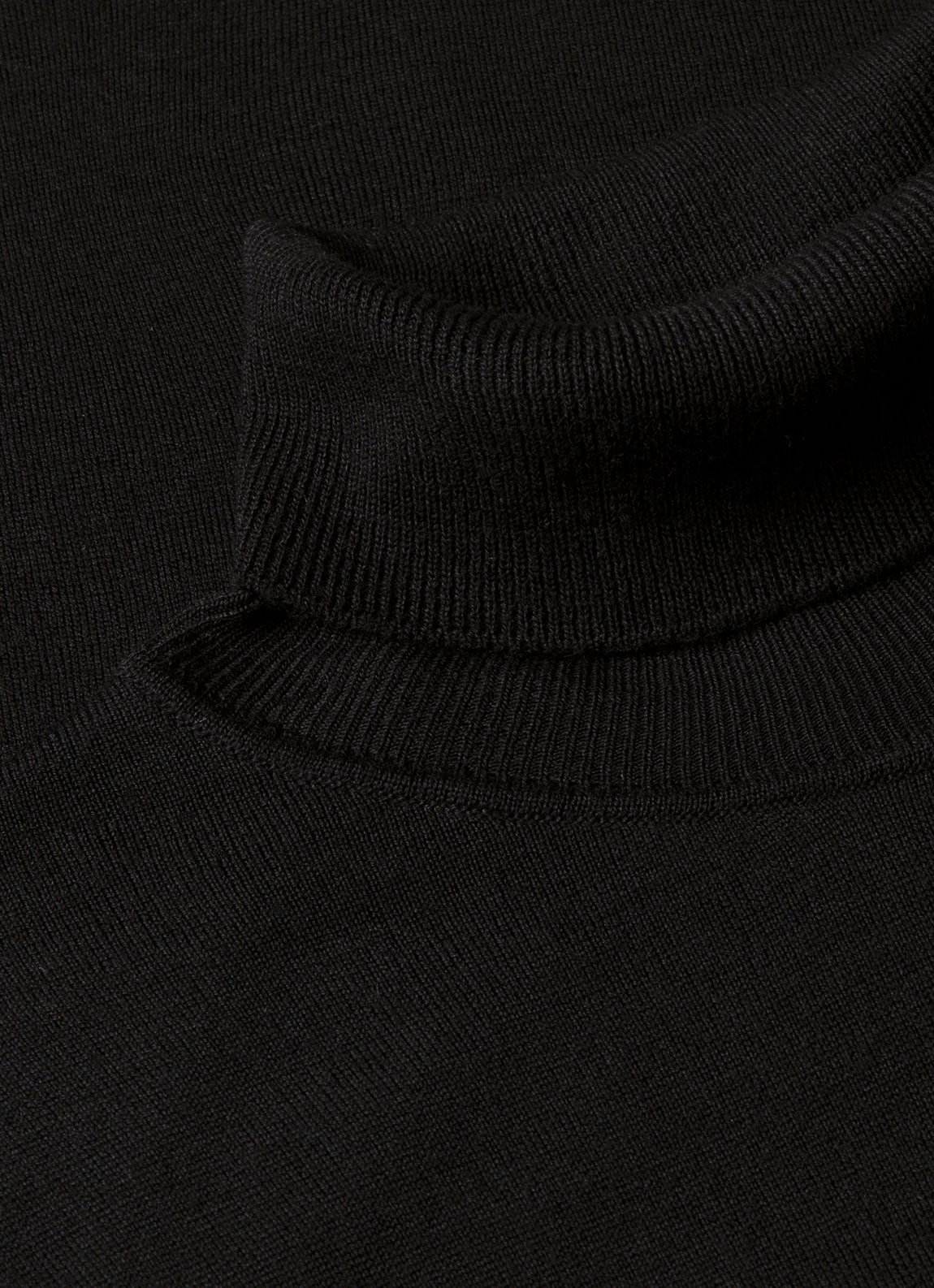 Men's Extra-Fine Merino Roll Neck in Black
