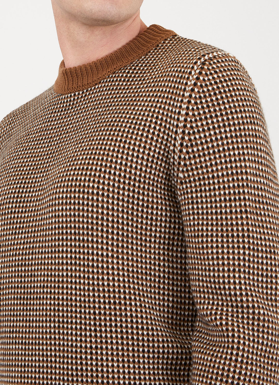 Men's Merino Fisherman Knit Jumper in Camel/Ecru/Black
