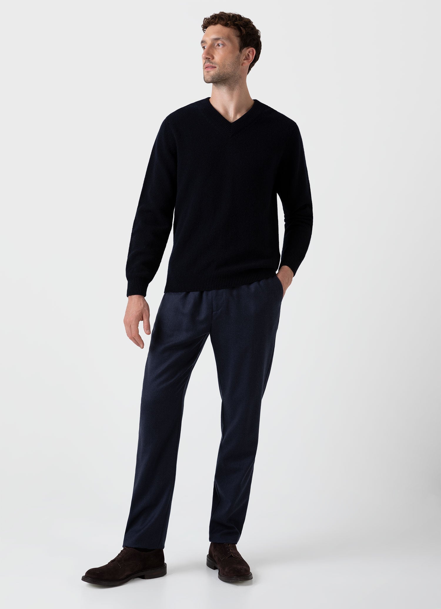 Men's Lambswool V-neck Jumper in Dark Navy Mouline