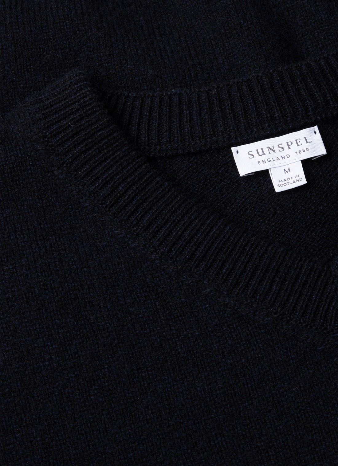 Men's Lambswool Vest in Dark Navy Mouline