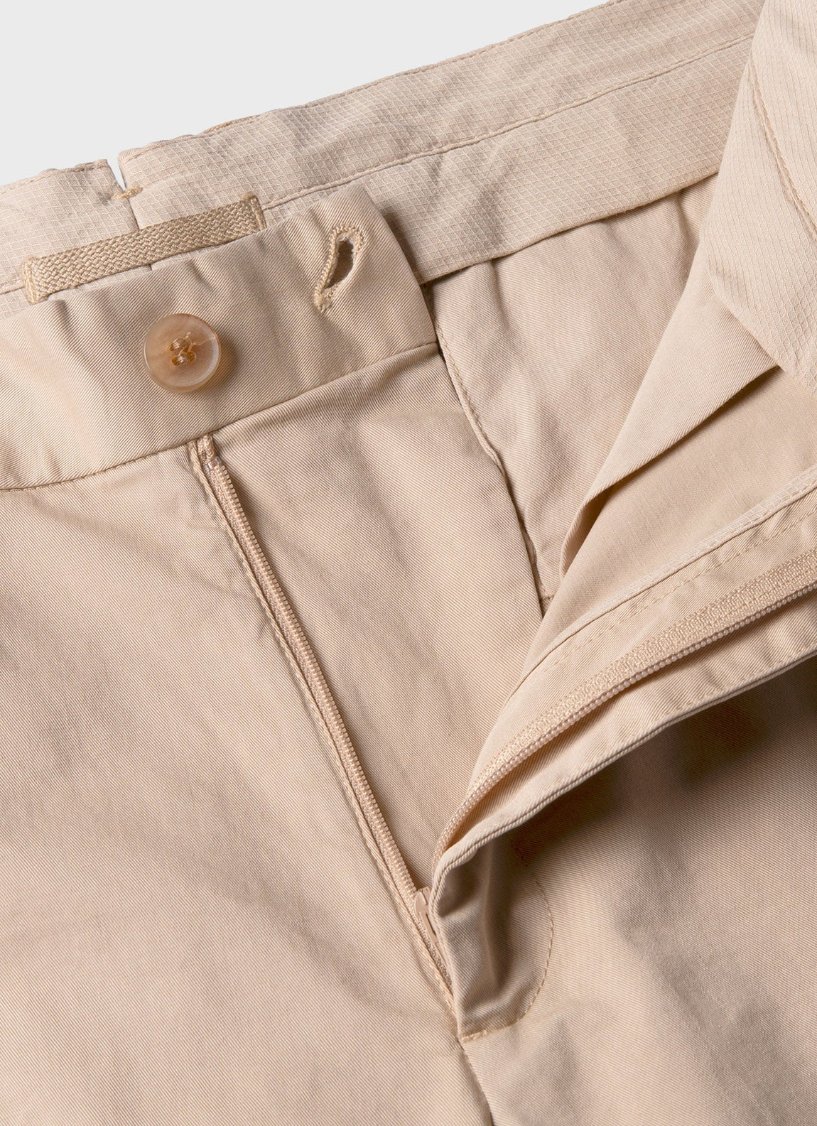 Men's Chino Shorts in Light Stone