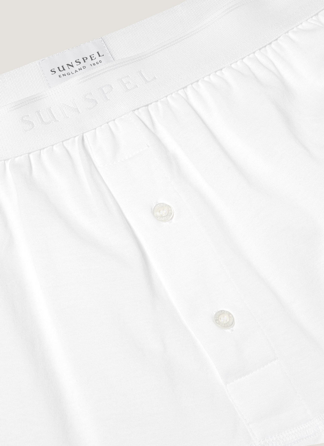 Lange Shorts mit Knöpfen aus extrafeiner Baumwolle