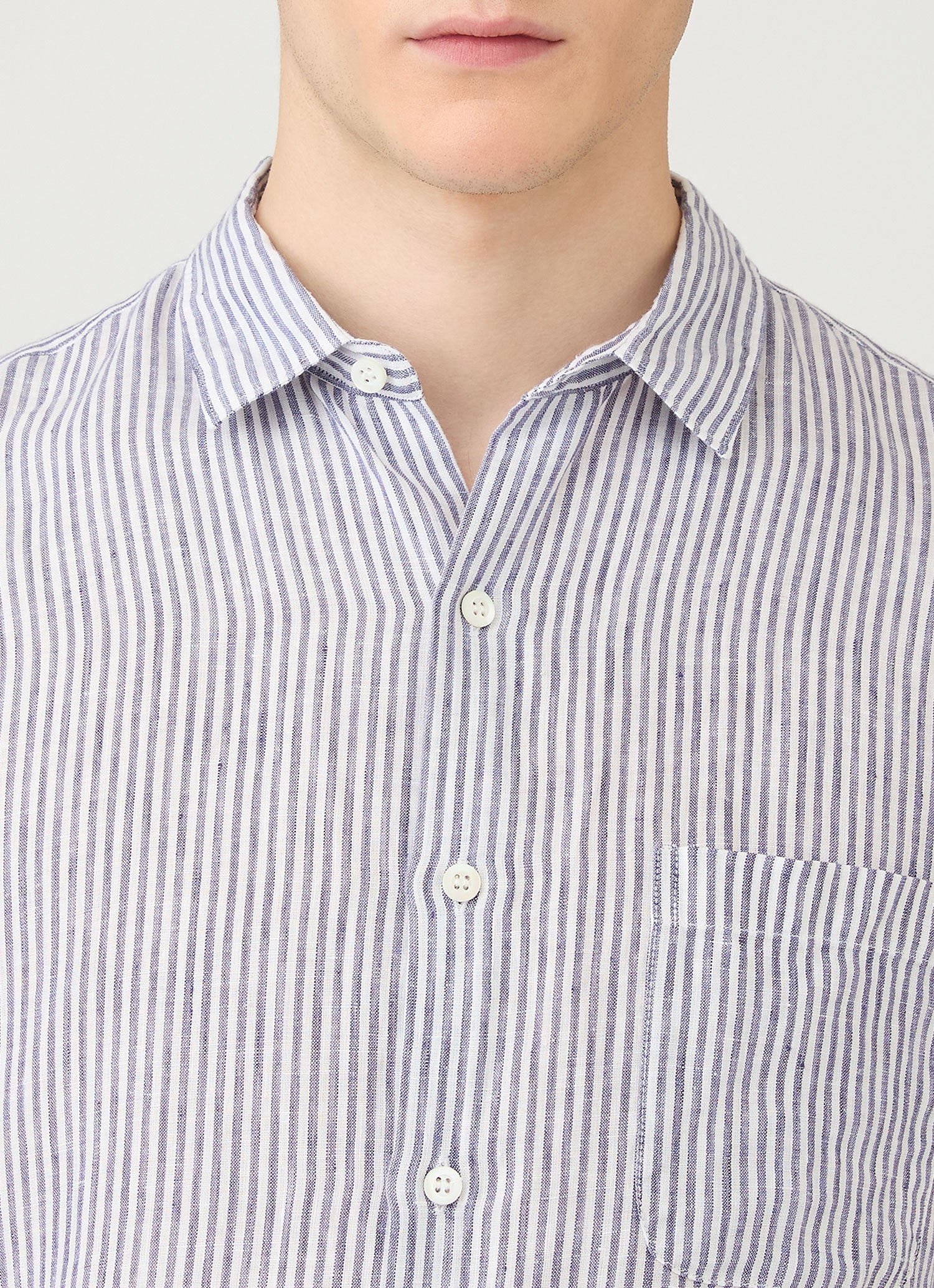 Men's Short Sleeve Linen Shirt in Navy/White Classic Stripe