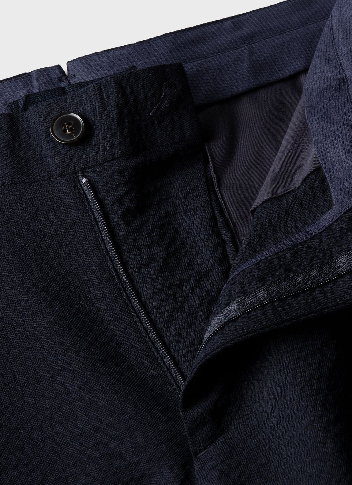 Men's Seersucker Wool Trouser in Navy