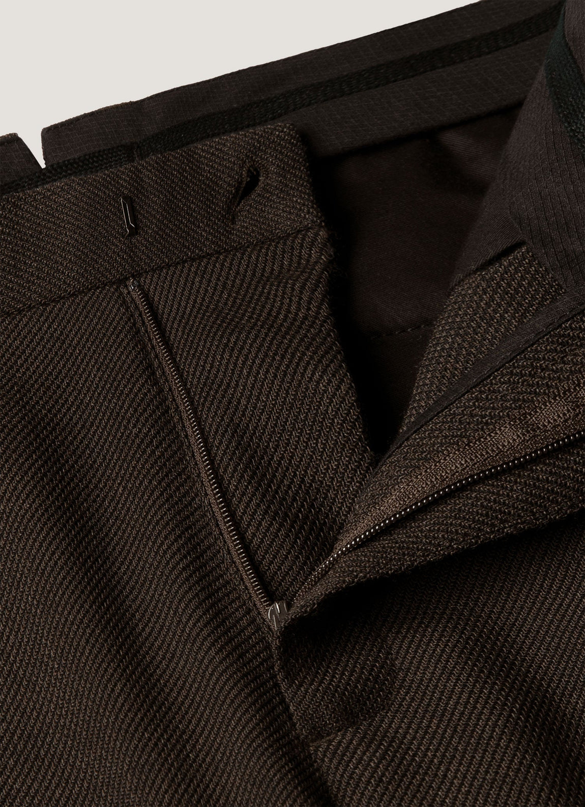 Men's Textured Wool Two-Piece Suit in Truffle