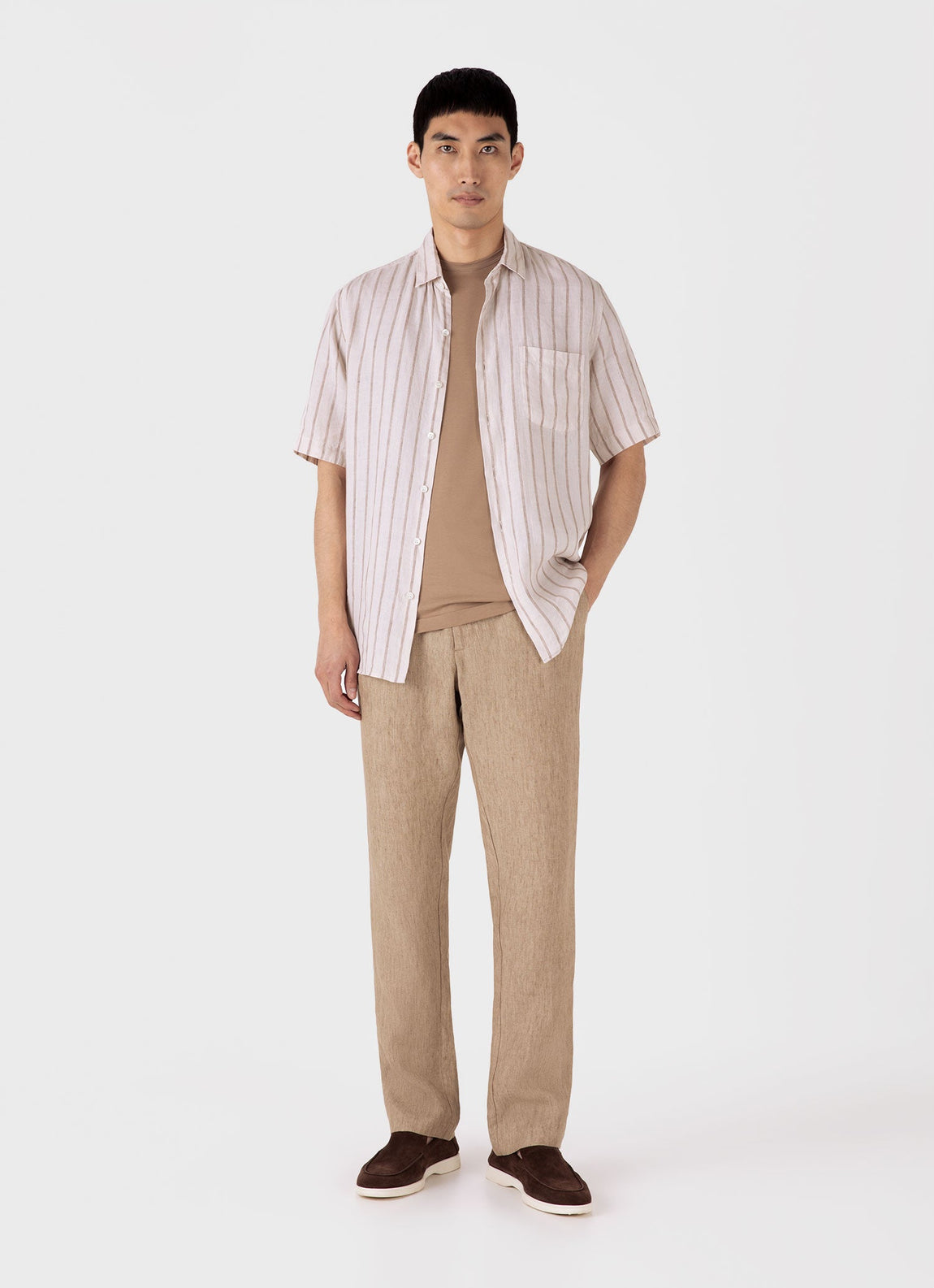 Men's Classic T-shirt in Dune