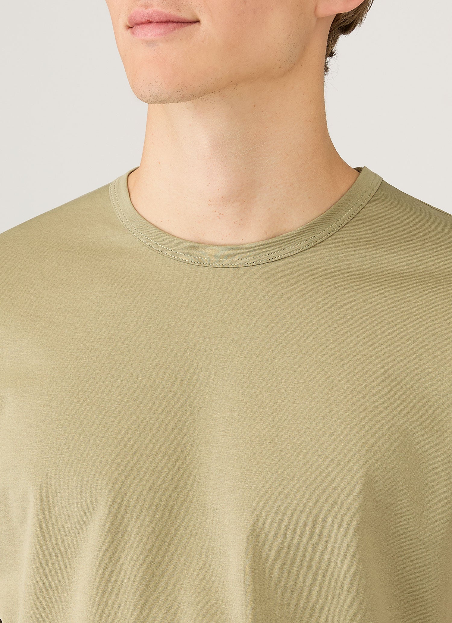 Men's Classic T-shirt in Pistachio