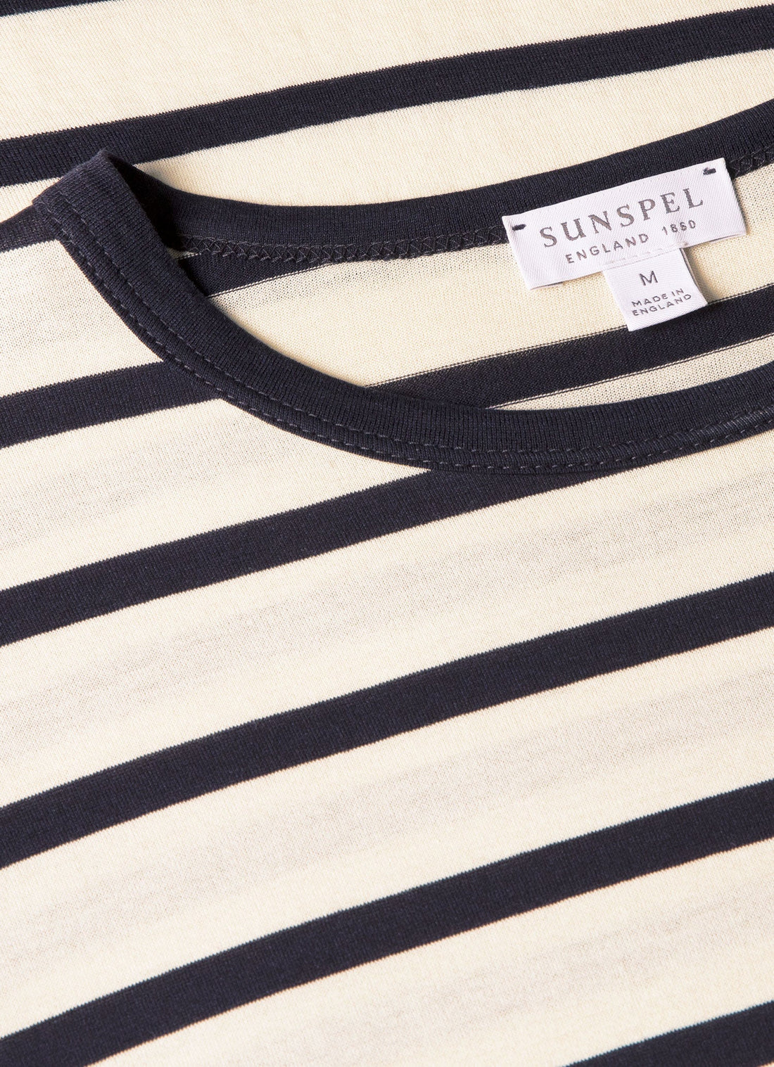 Klassisches T-Shirt