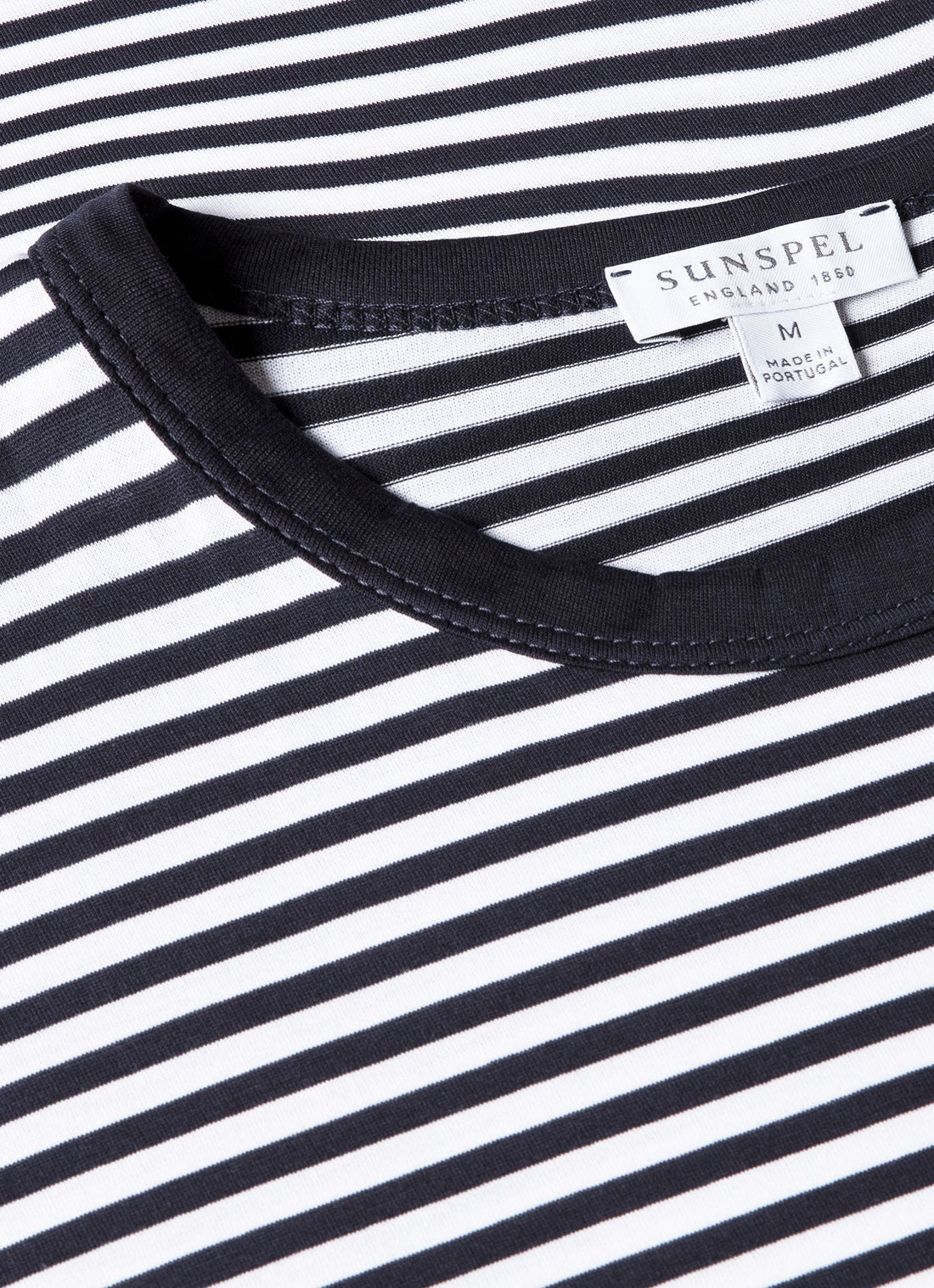 Klassisches T-Shirt