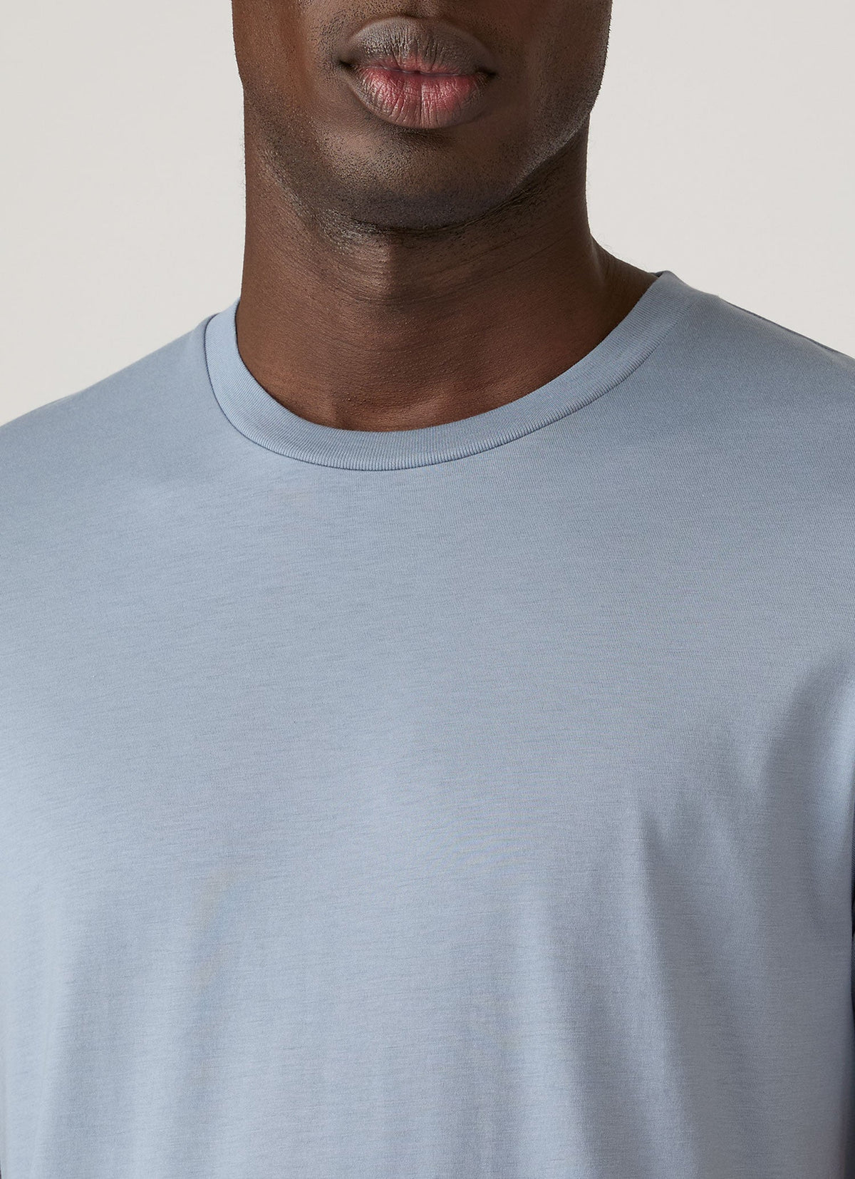 Men's Riviera Midweight T-shirt in Powder Blue