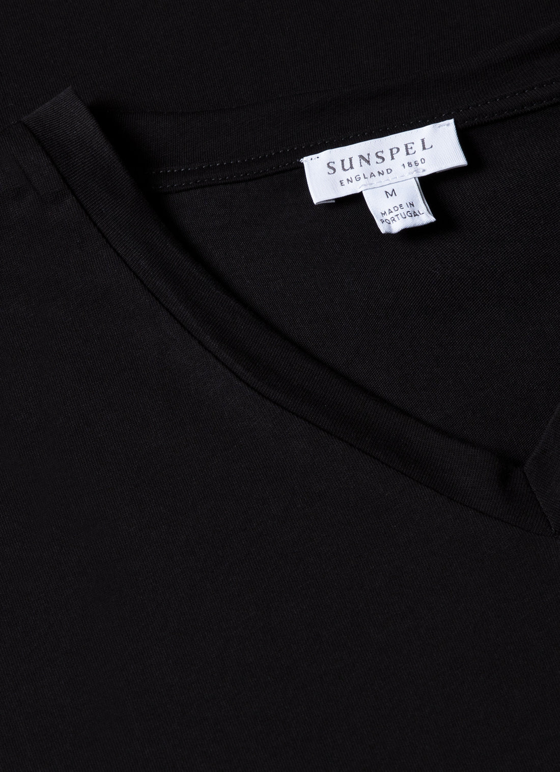 Riviera Midweight V-neck T-shirt