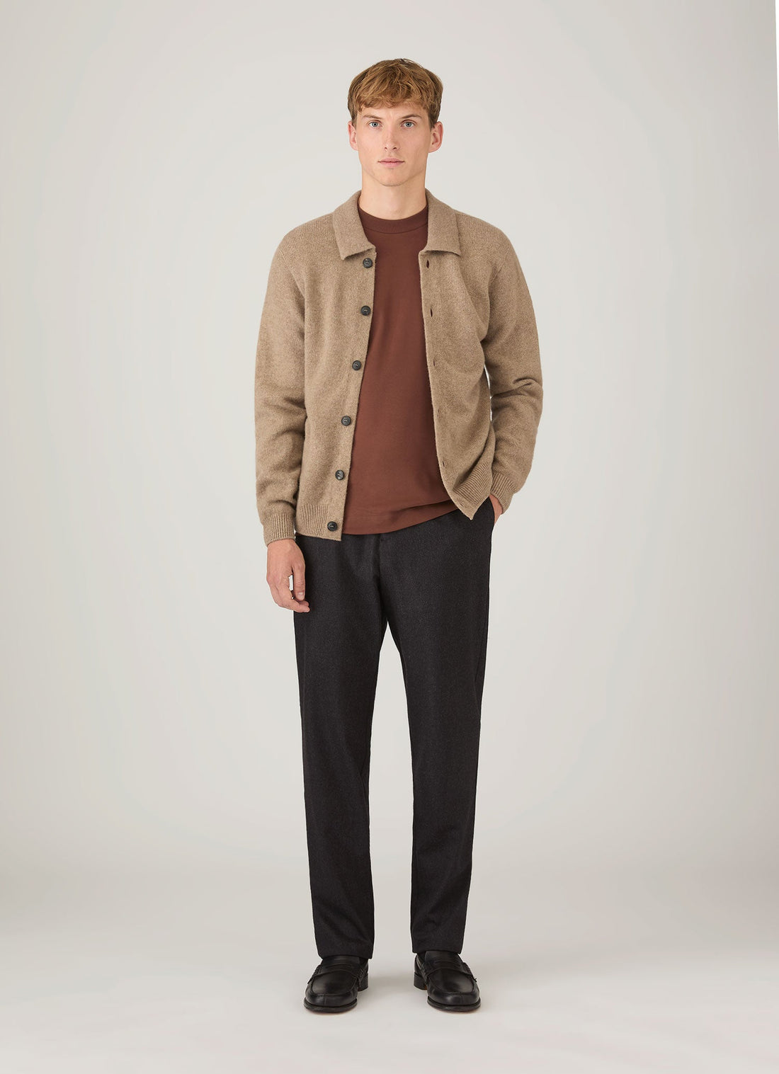 Men's Relaxed Fit Heavyweight T-shirt in Conker Brown