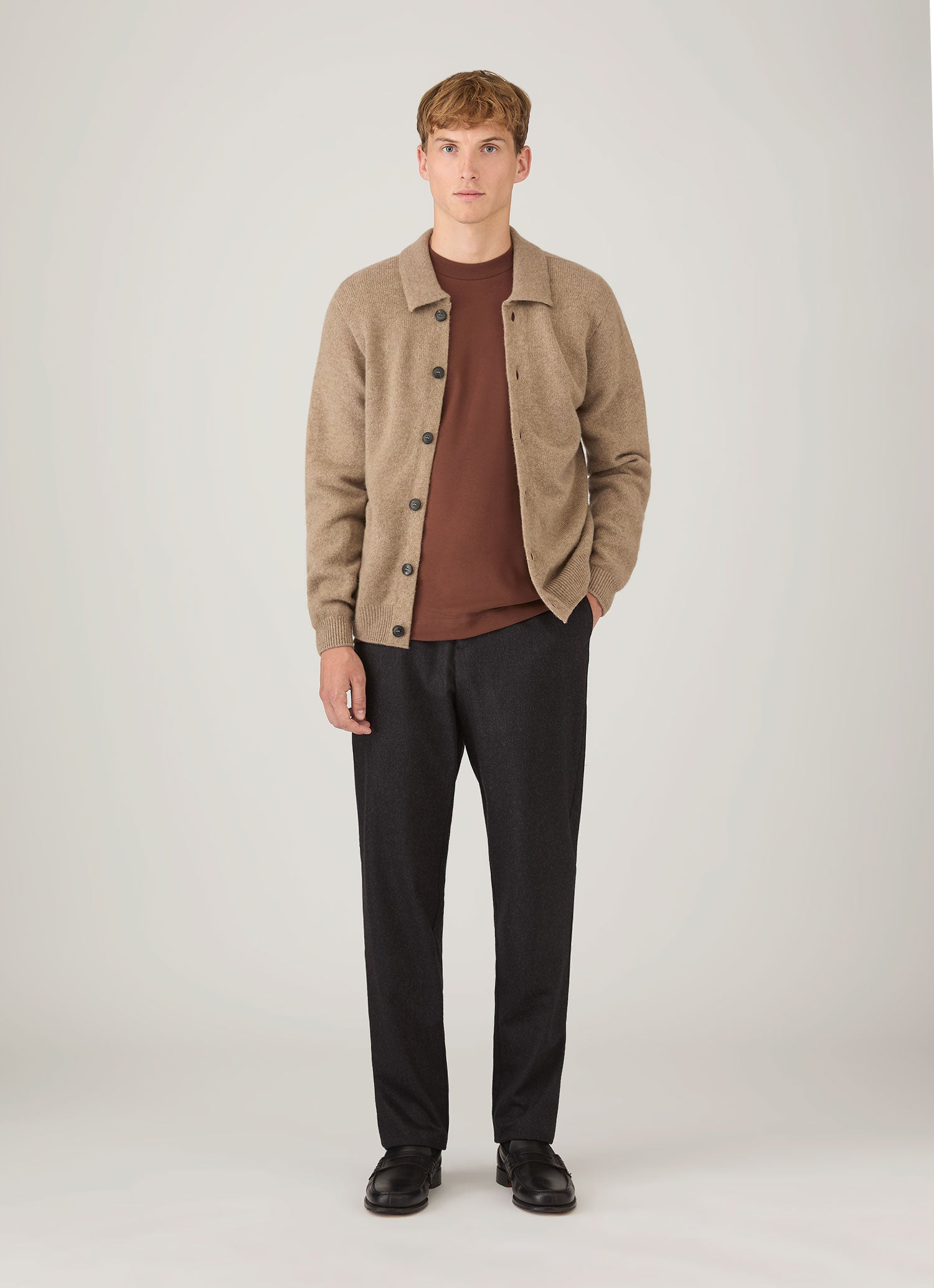 Men's Relaxed Fit Heavyweight T-shirt in Conker Brown