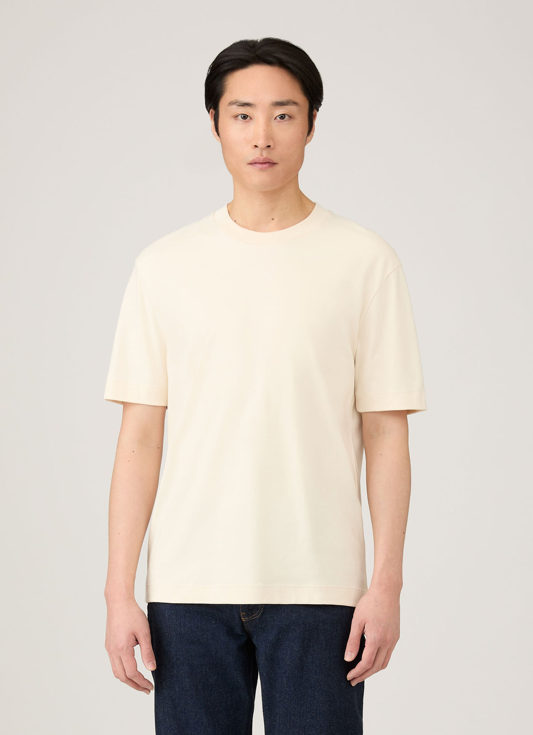 Locker geschnittenes T-Shirt