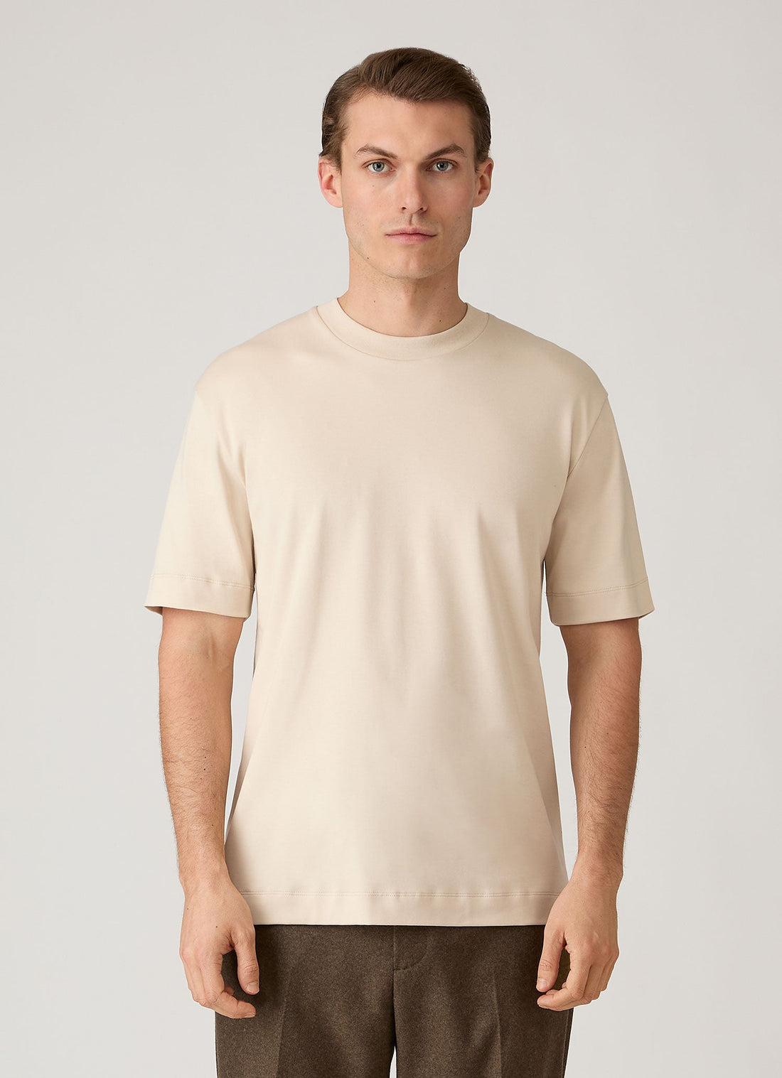 Locker geschnittenes T-Shirt