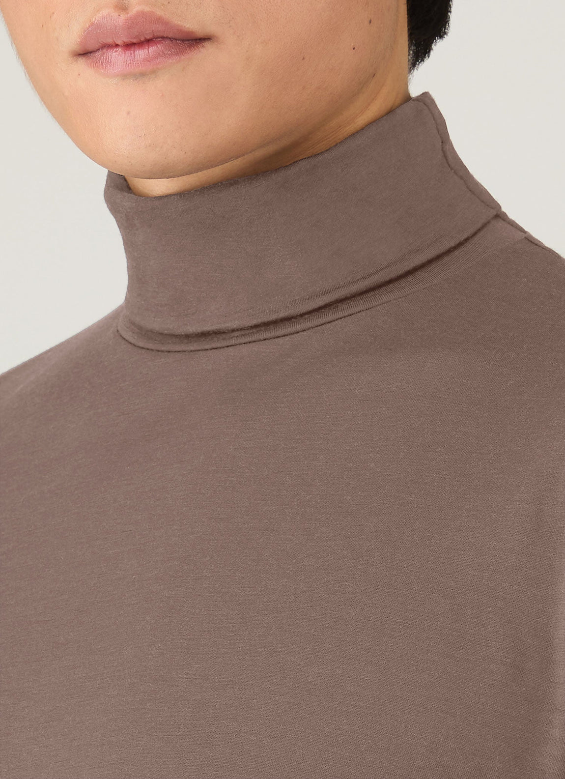 Men's Ultra-Fine Merino Roll Neck in Sandstone