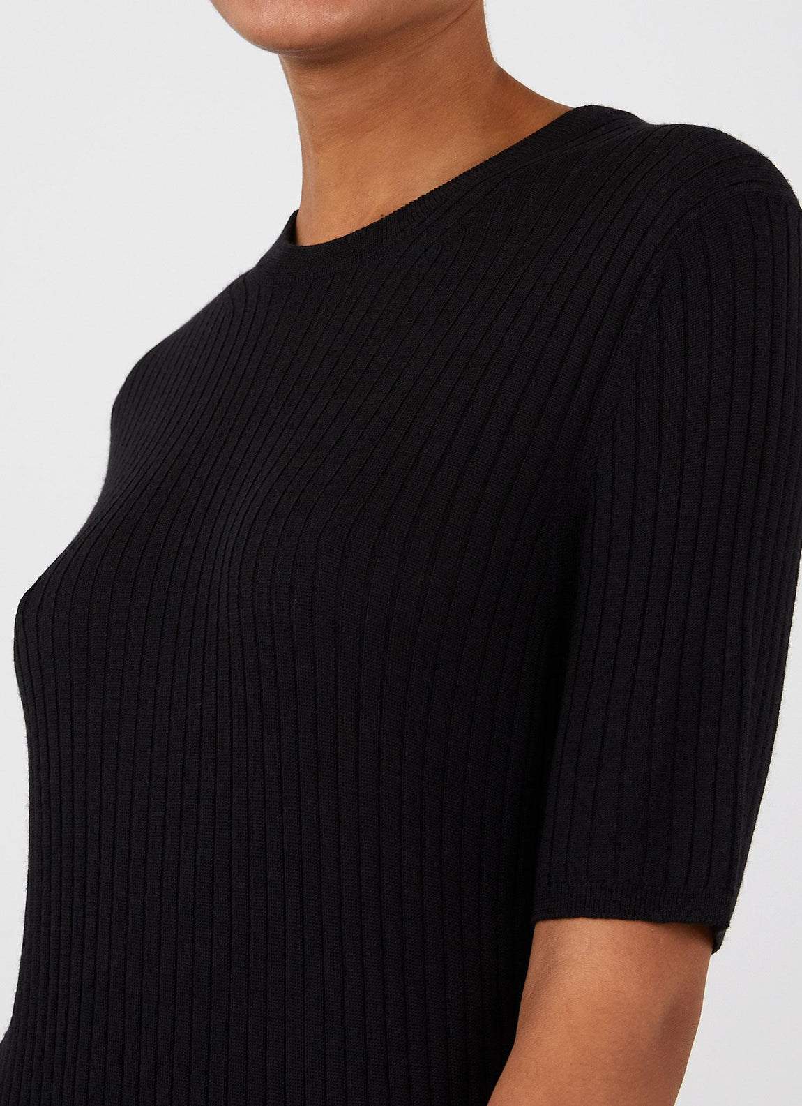 Women's Rib Crew Dress in Black