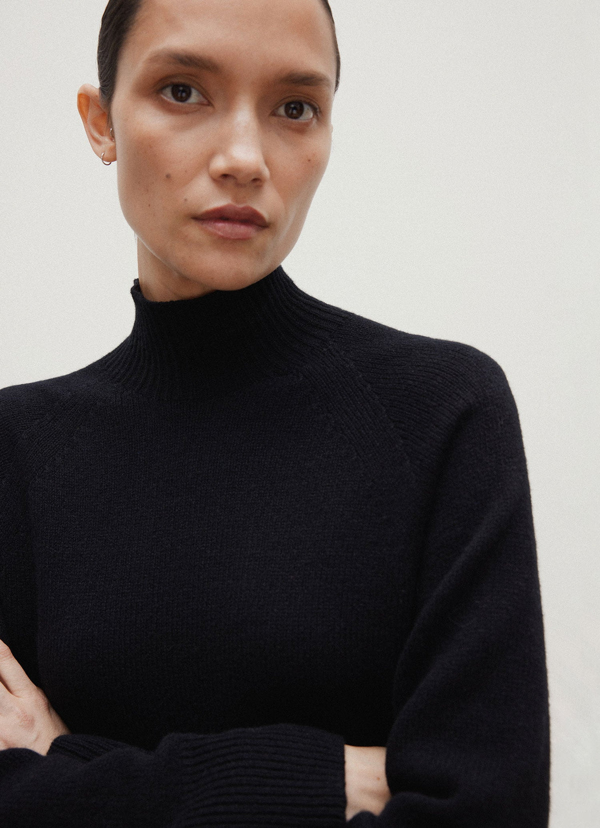 Women's Lambswool Funnel Neck Jumper in Black