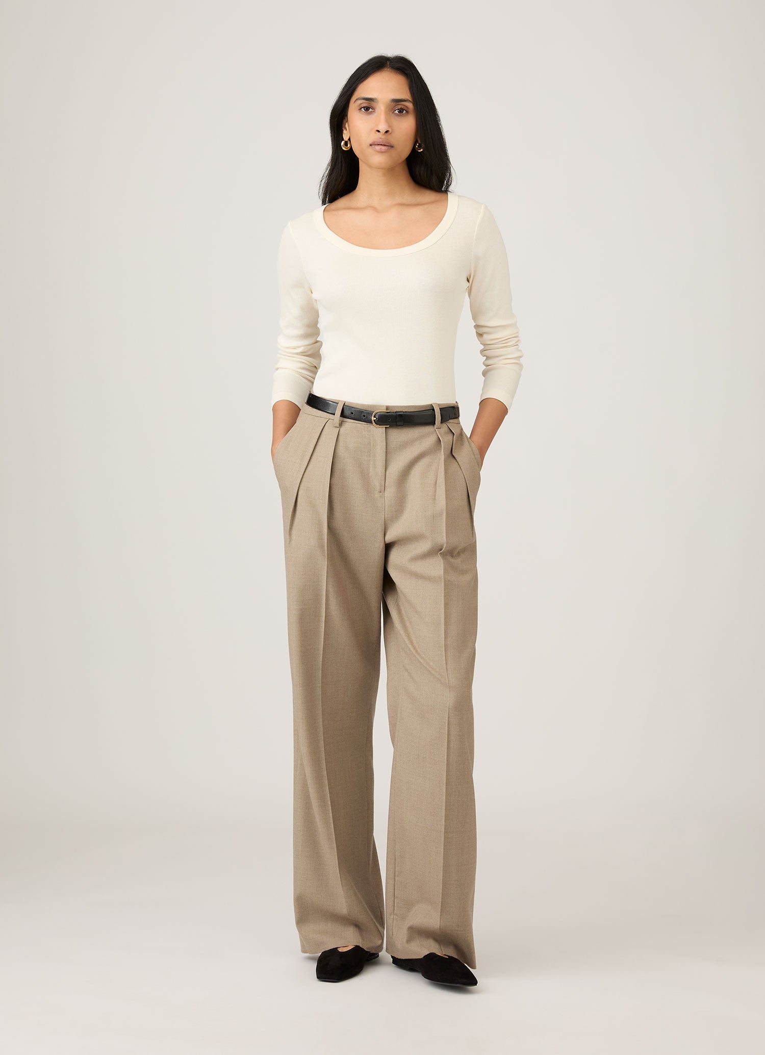 Women's Ribbed Scoop Neck T-shirt in Ecru