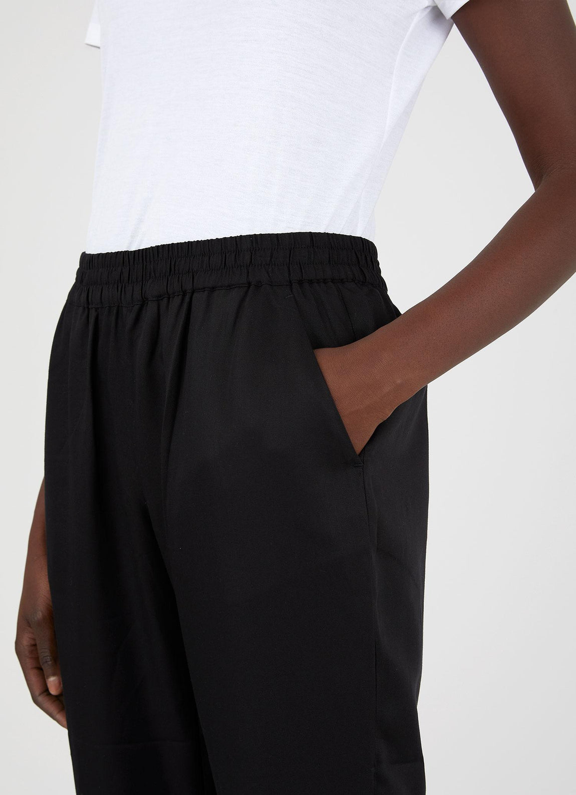 Women's Tencel Trouser in Black