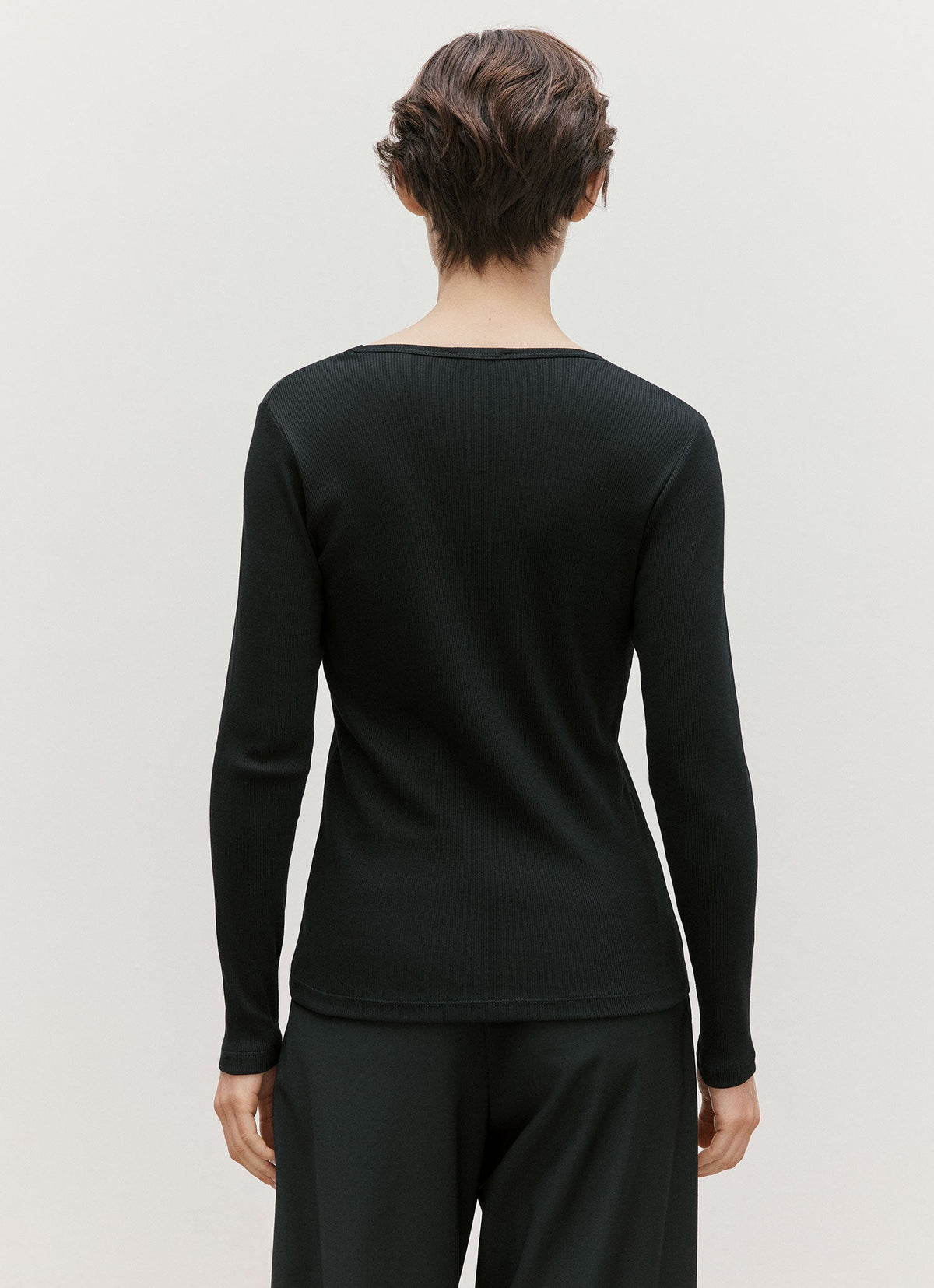 Women's Ribbed Long Sleeve T-shirt in Black