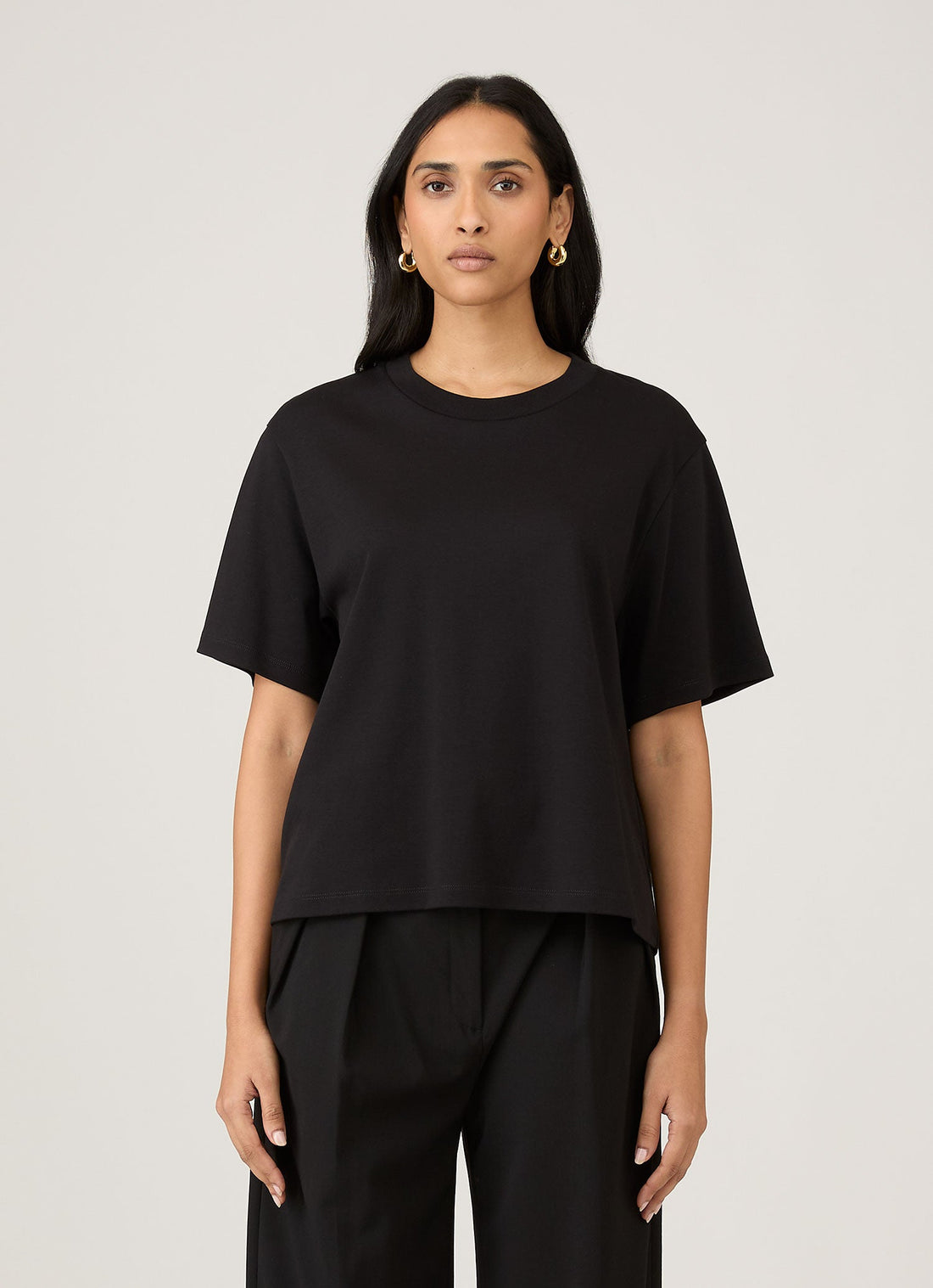 Schweres kastenförmiges T-Shirt