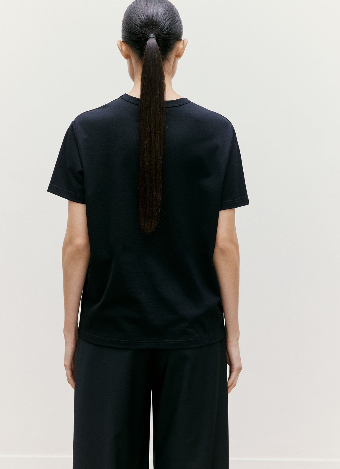 Women's Everyday T-shirt in Black