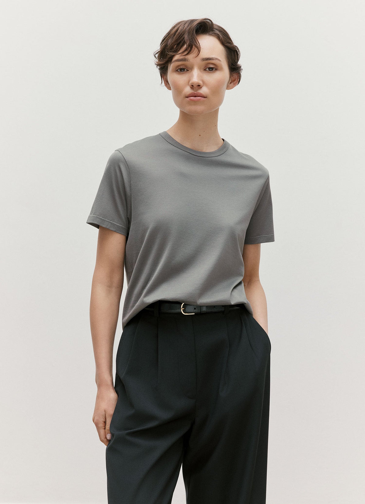 Women's Everyday T-shirt in Smoke