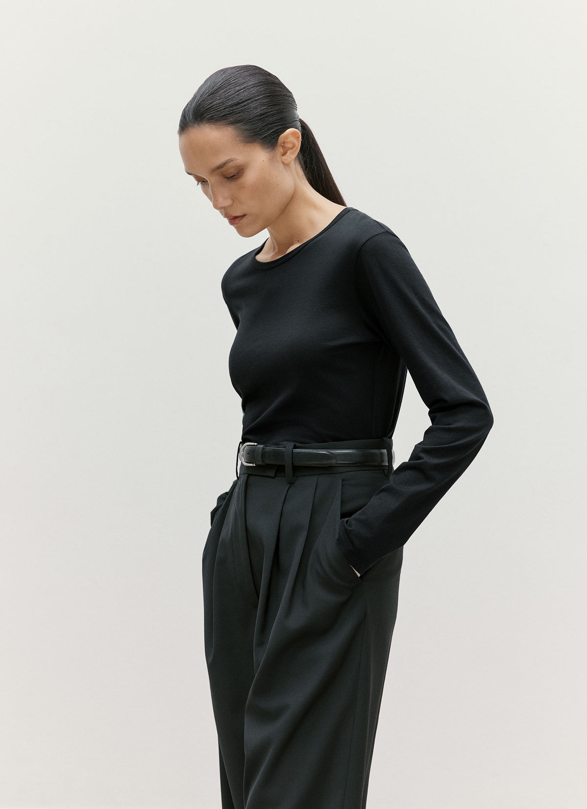 Women's Long Sleeve Classic T-shirt in Black