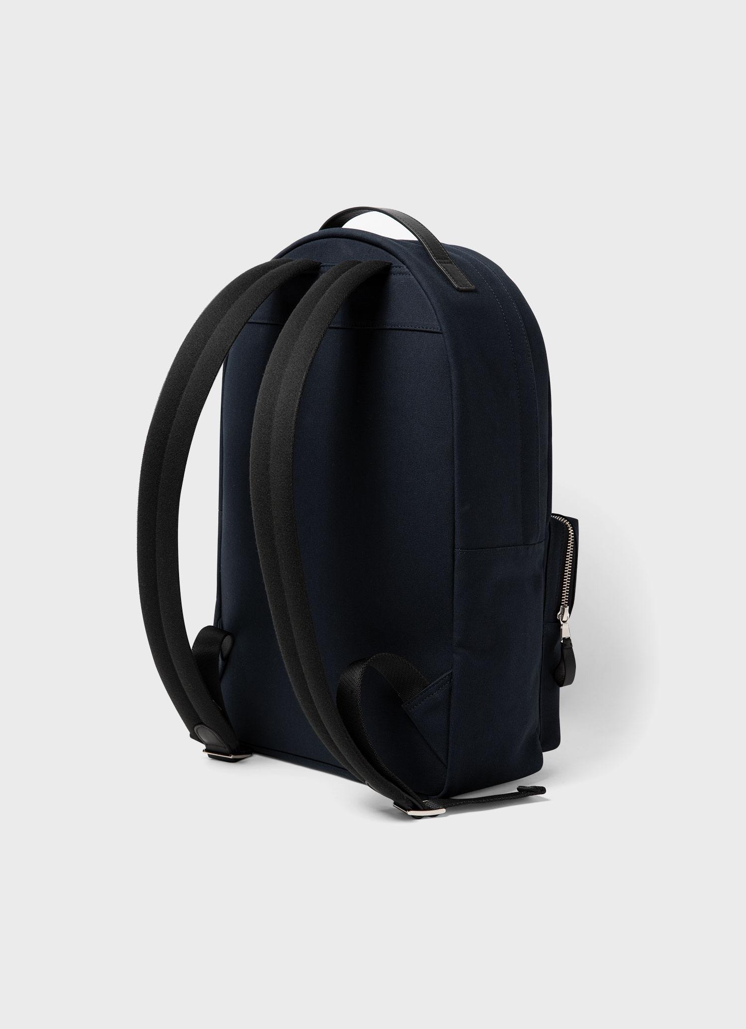 Rucksack in Marineblau Sunspel