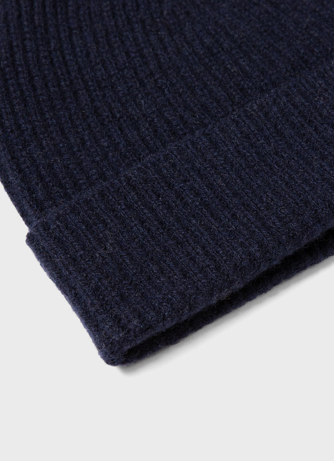 Cashmere Ribbed Hat in Navy