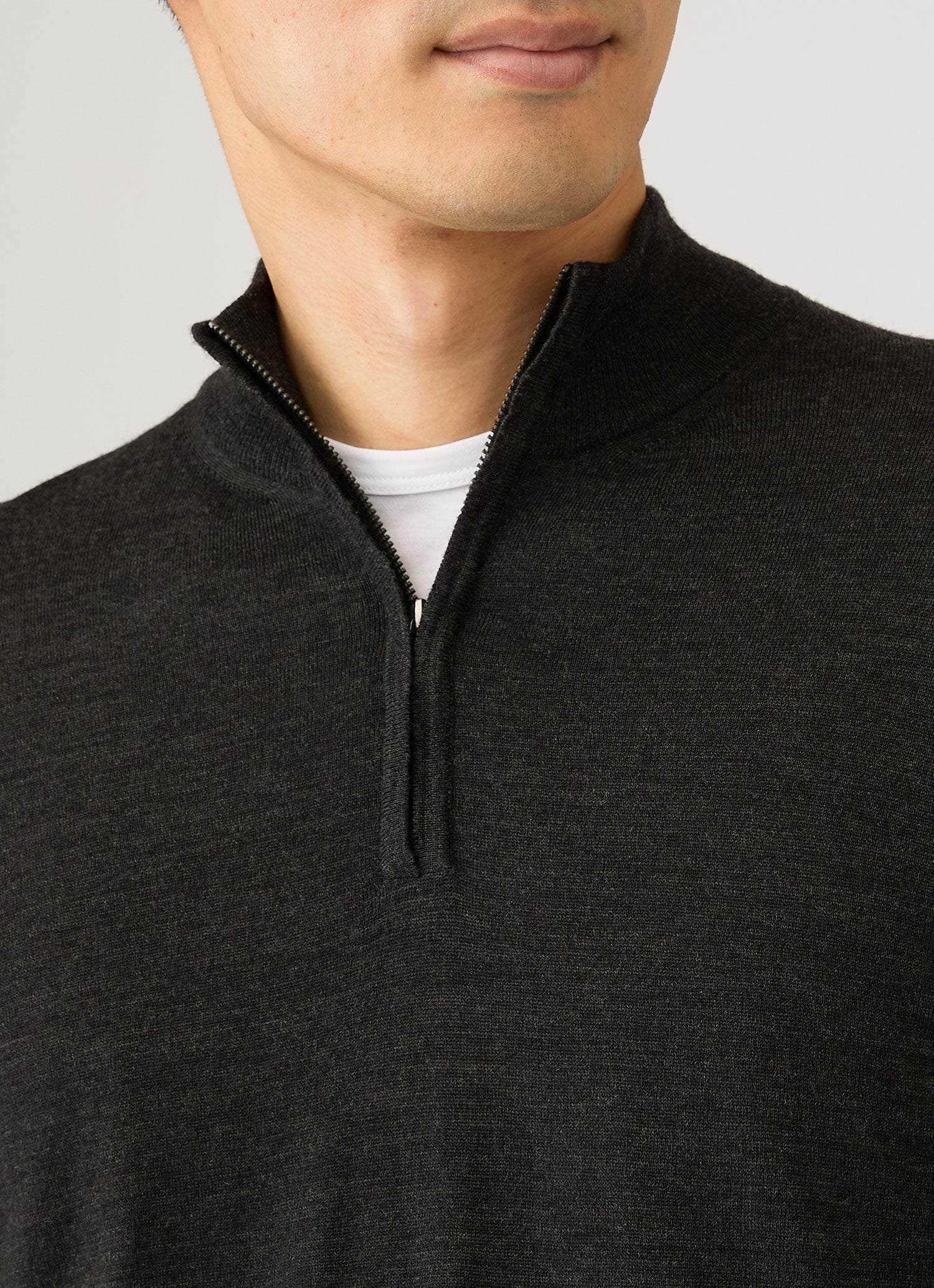 Men's Extra-Fine Merino Zip Neck in Charcoal Melange