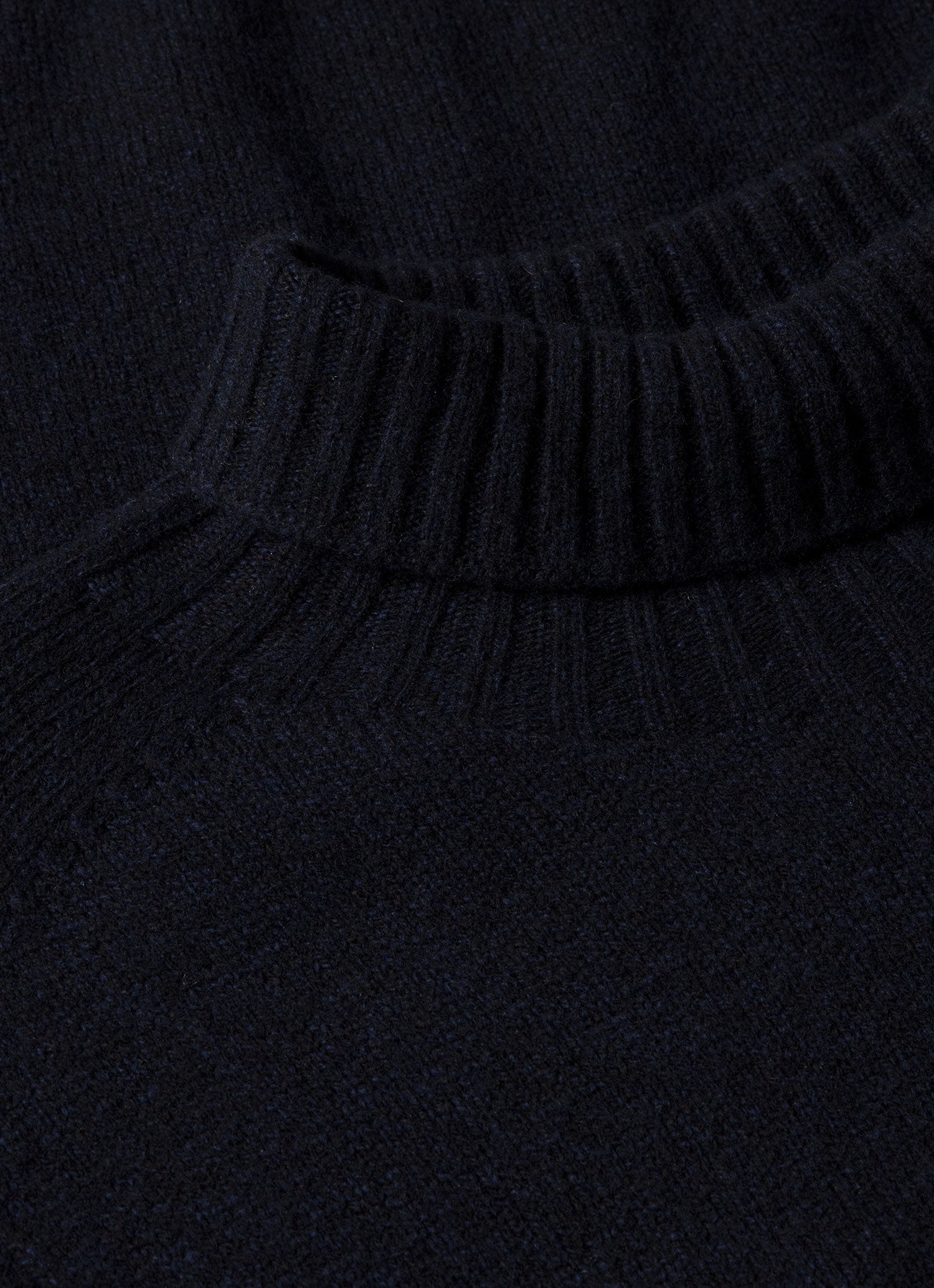 Men's Lambswool Roll Neck in Dark Navy Mouline