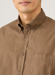 Men's Button Down Poplin Shirt in Dark Cedar