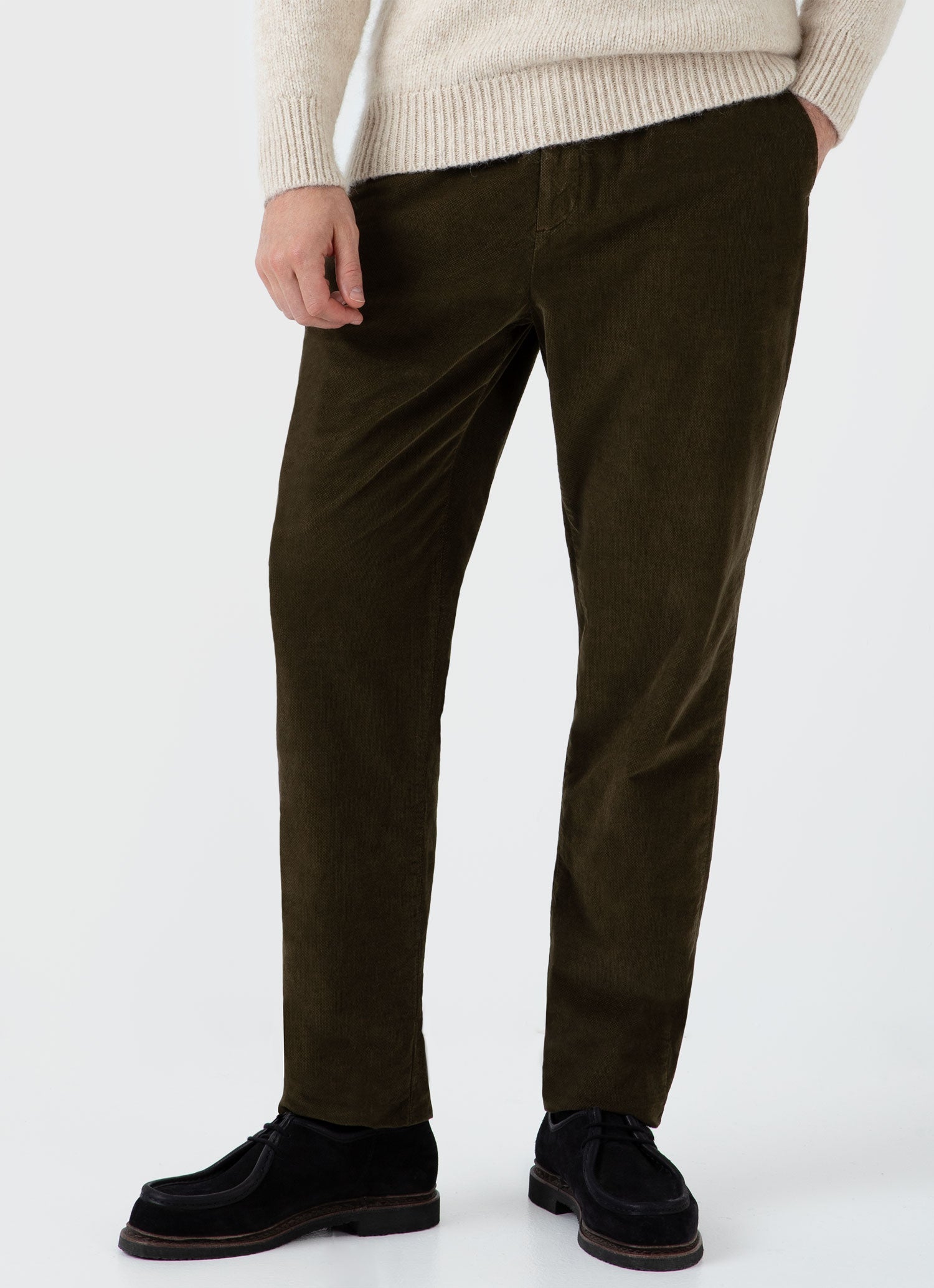 Men's Cellular Cord Drawstring Trouser in Dark Olive