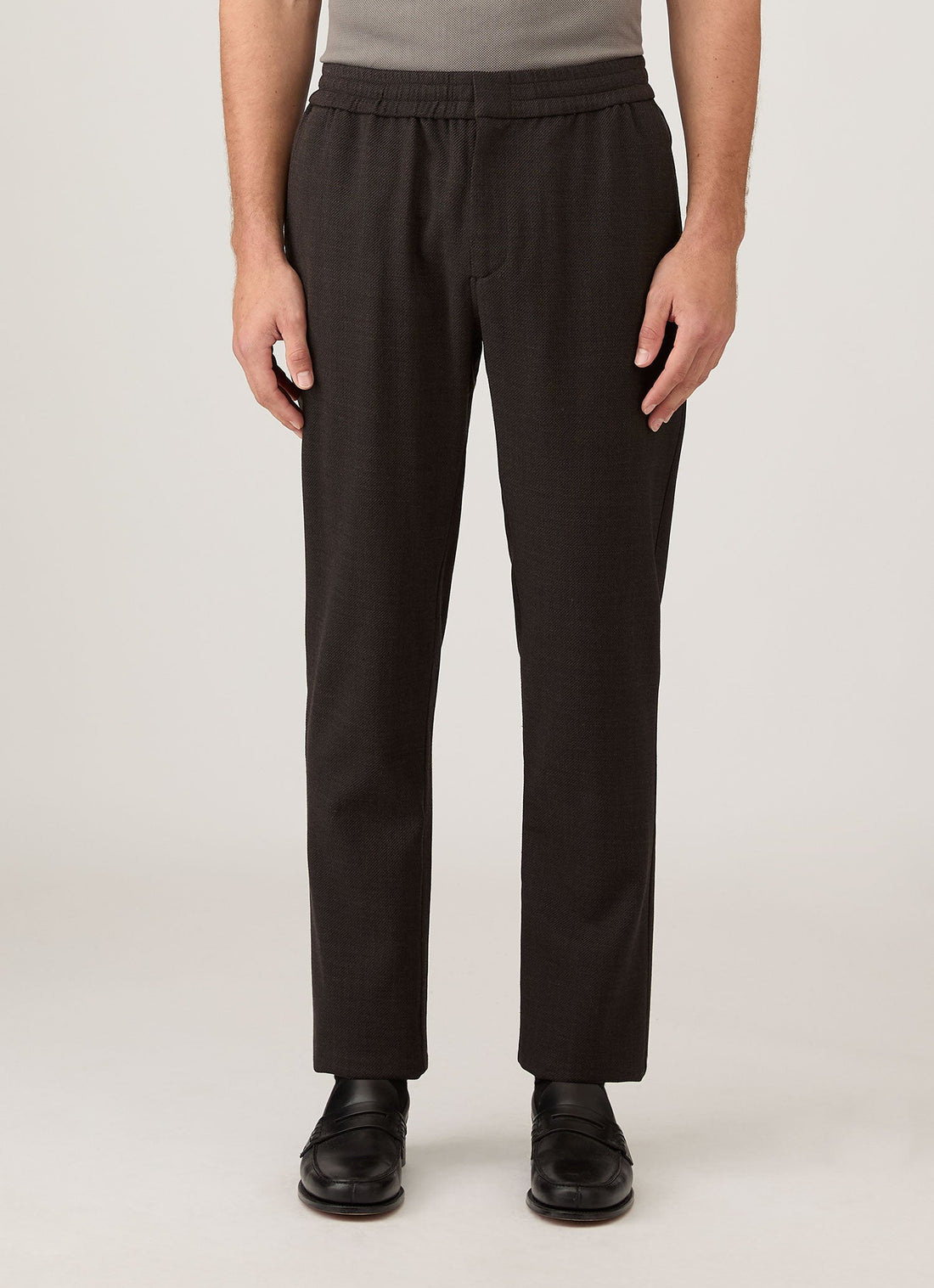 Men's Textured Wool Drawstring Trouser in Truffle
