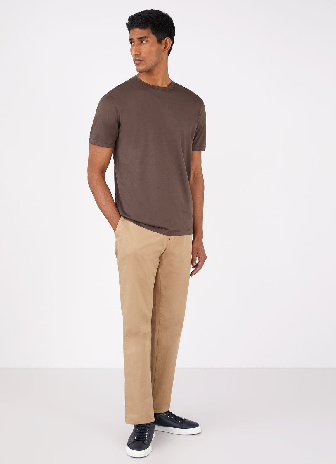 Men's Classic T-shirt in Dark Walnut