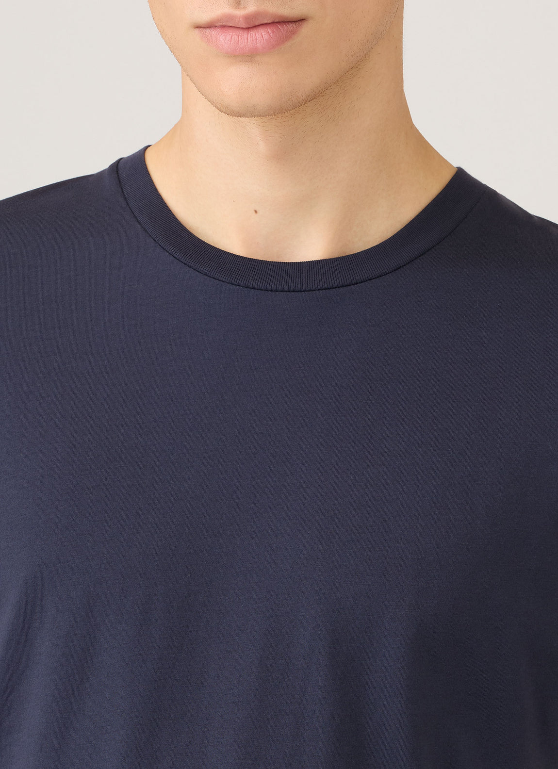 Men's Riviera Midweight T-shirt in Navy