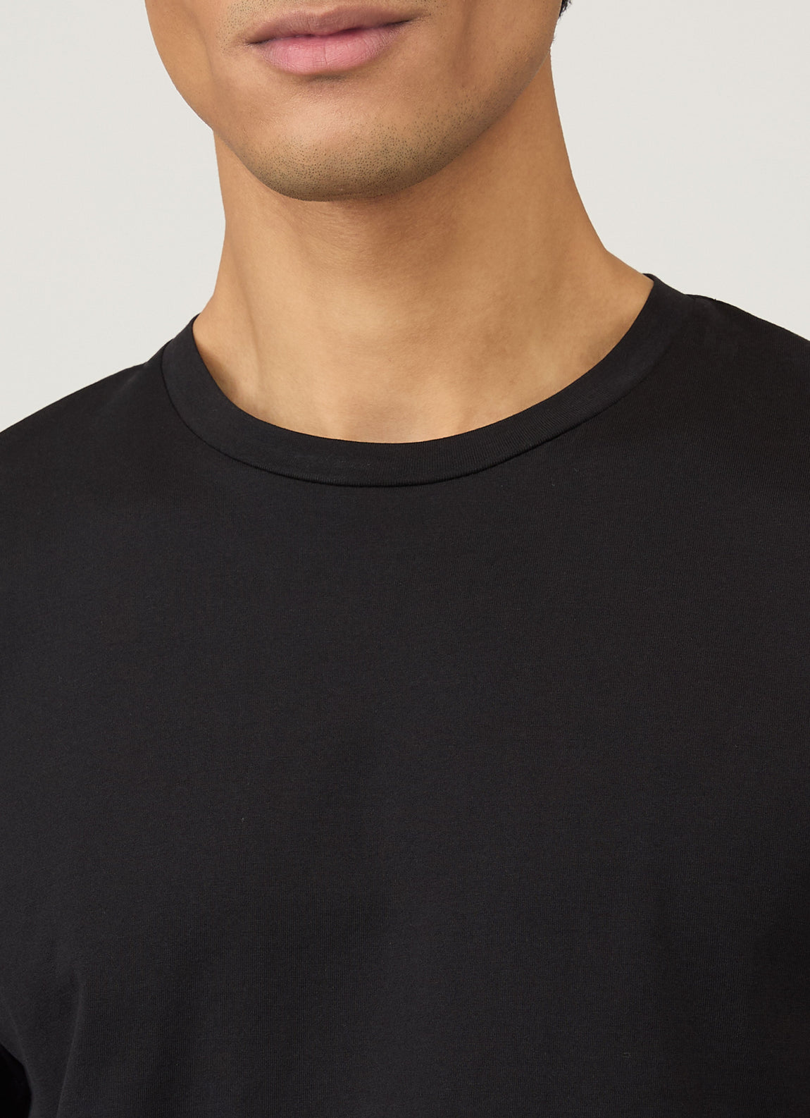 Men's Riviera T-shirt in Black