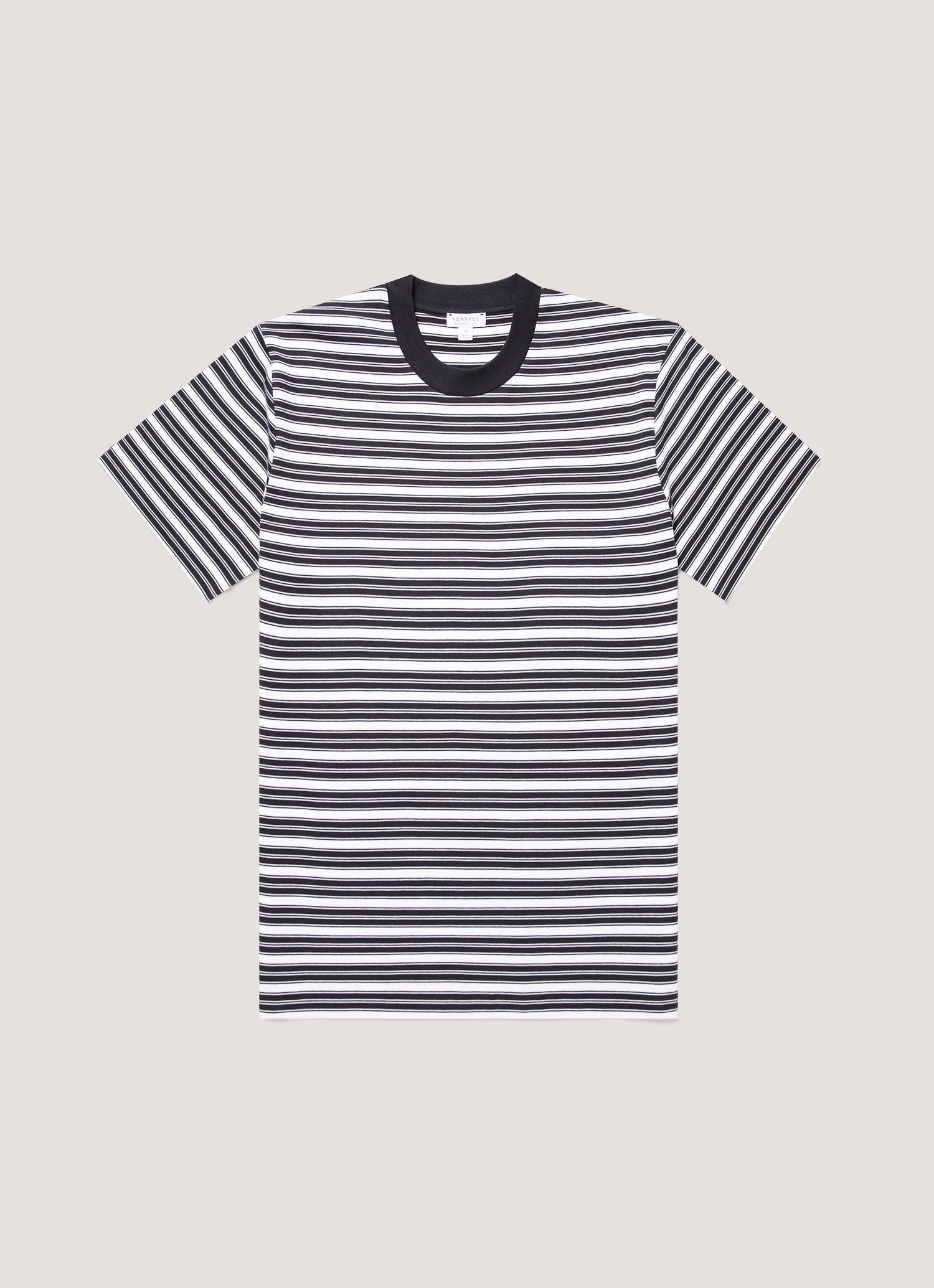 Men's Relaxed Fit Heavyweight T-shirt in White/Navy