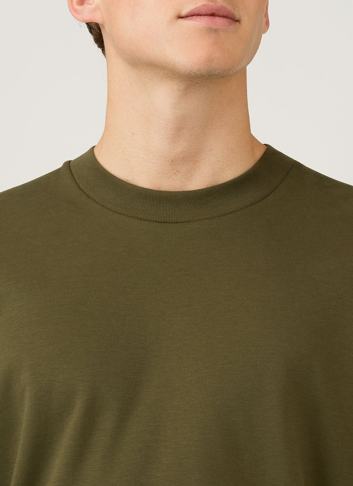 Men's Long Sleeve Heavyweight T-shirt in Deep Olive