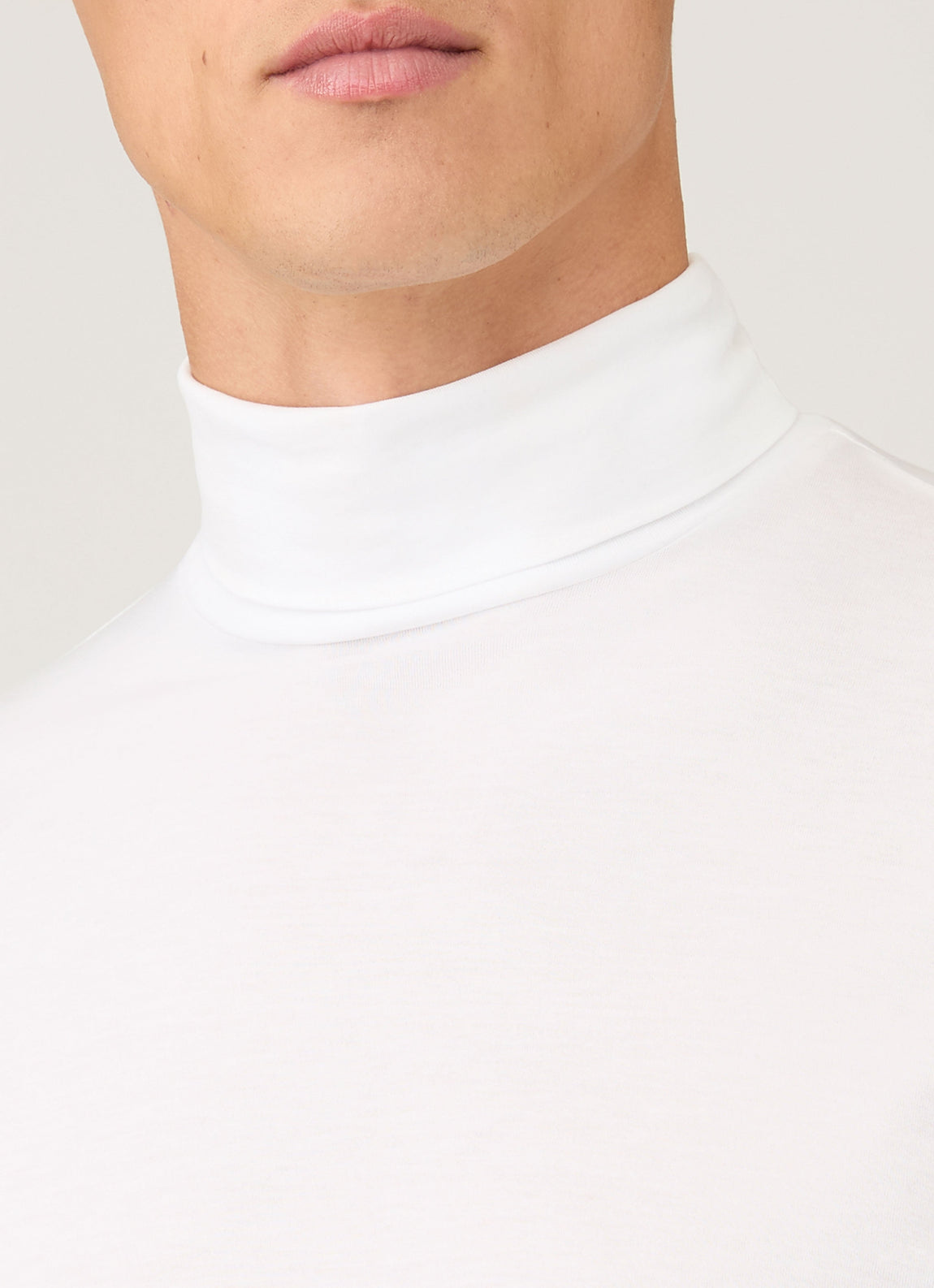 Men's Long Sleeve Roll Neck in White