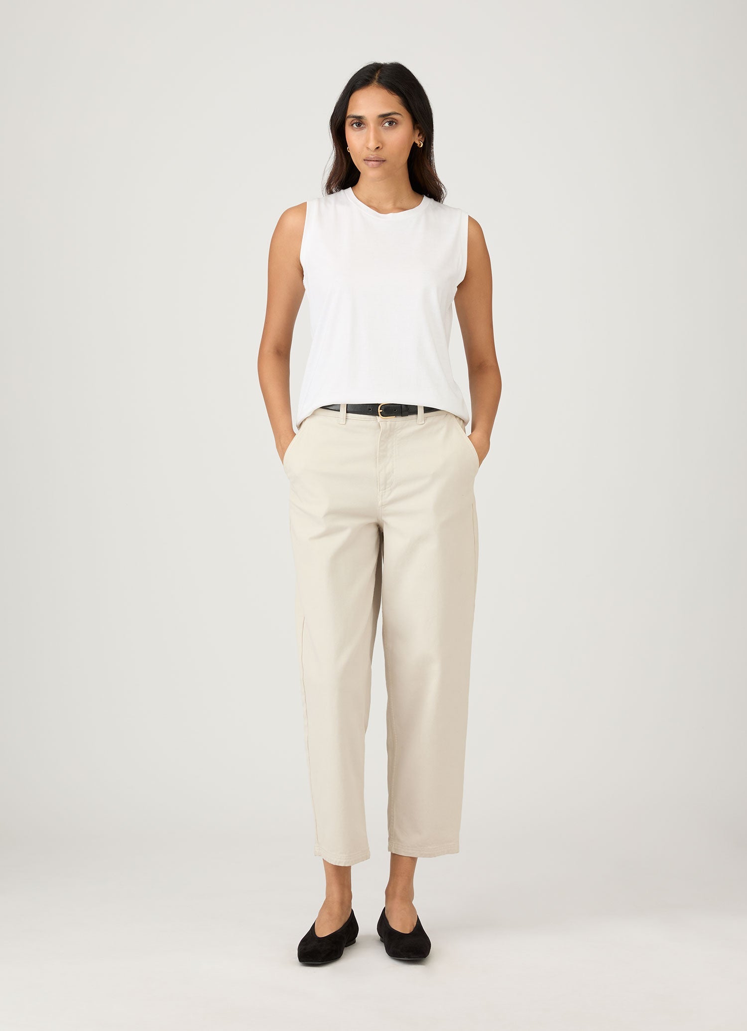 Women's Cotton Tapered Trouser in Chalk