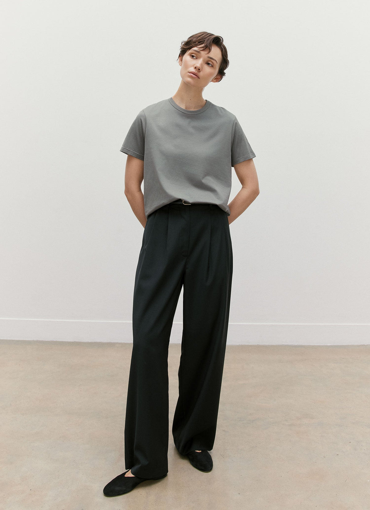 Women's Everyday T-shirt in Smoke