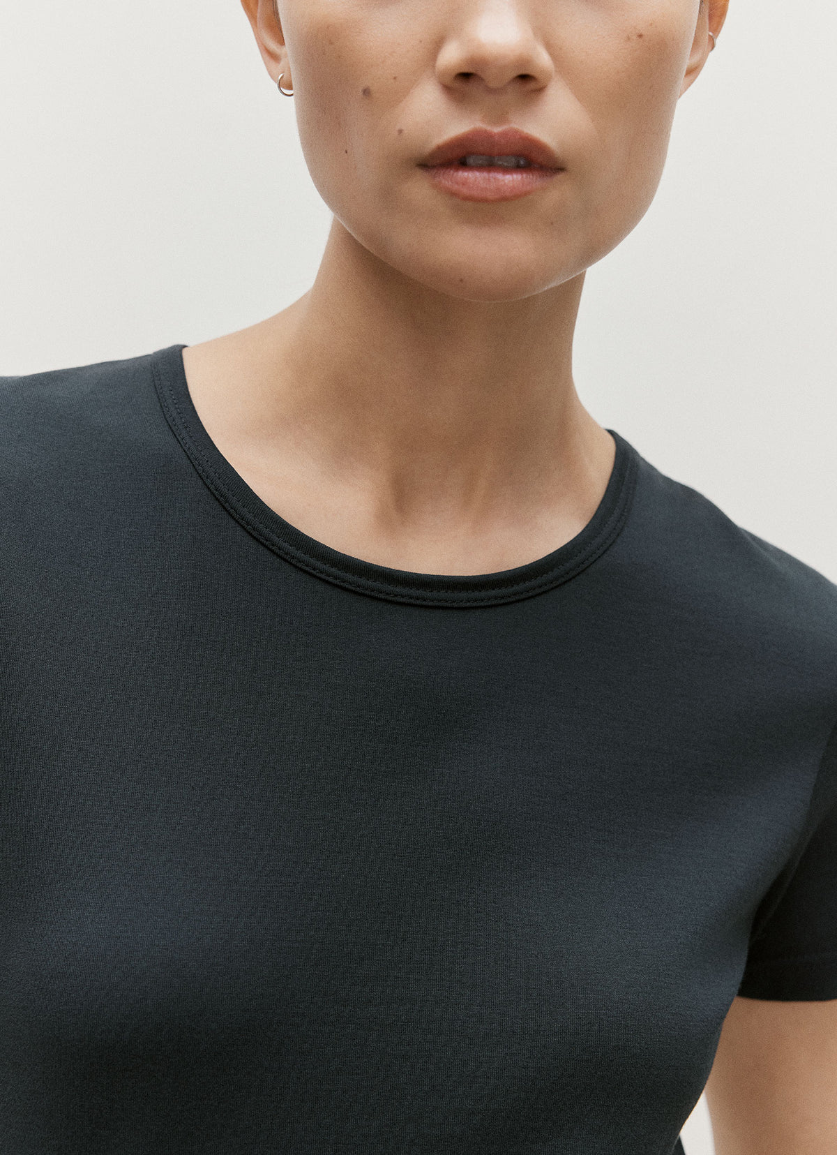 Women's Classic T-shirt in Black